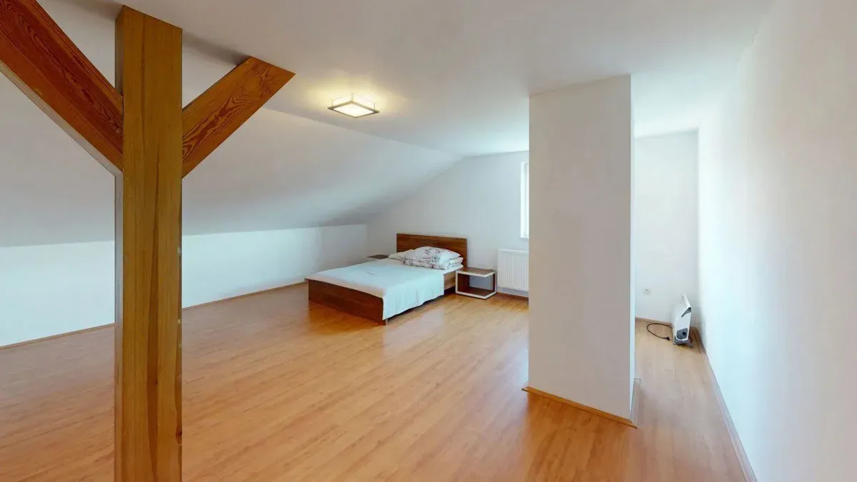 Prodej domu · Rodinný · 424 m² (ID: SaleLink)