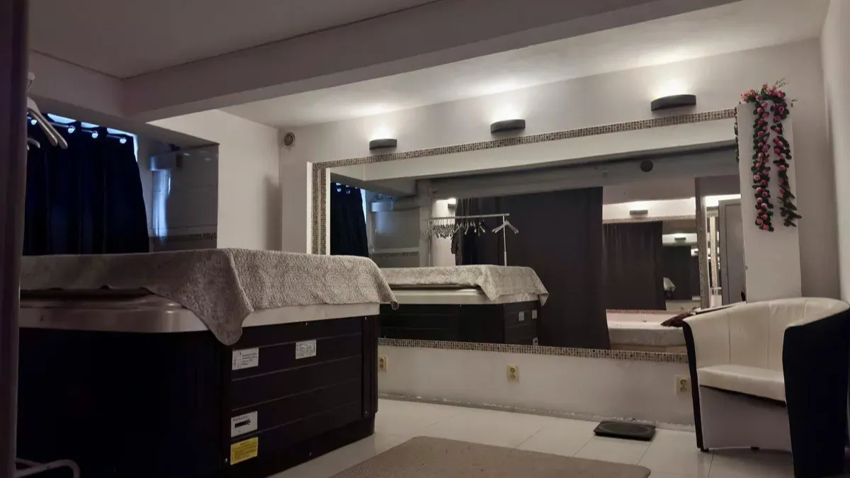 Pronájem komerční nemovitosti · 100 m² (ID: EroP8New)