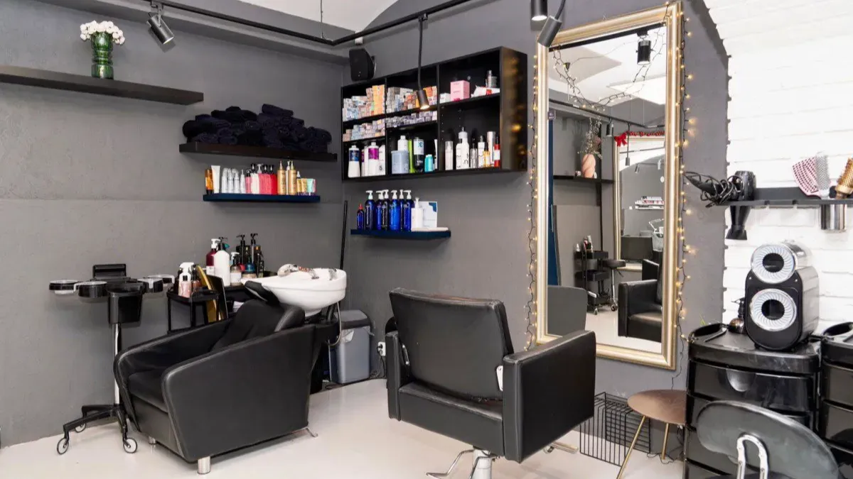 Pronájem komerční nemovitosti · Kosmetický salon · 136 m² (ID: SaleBeautySalon)
