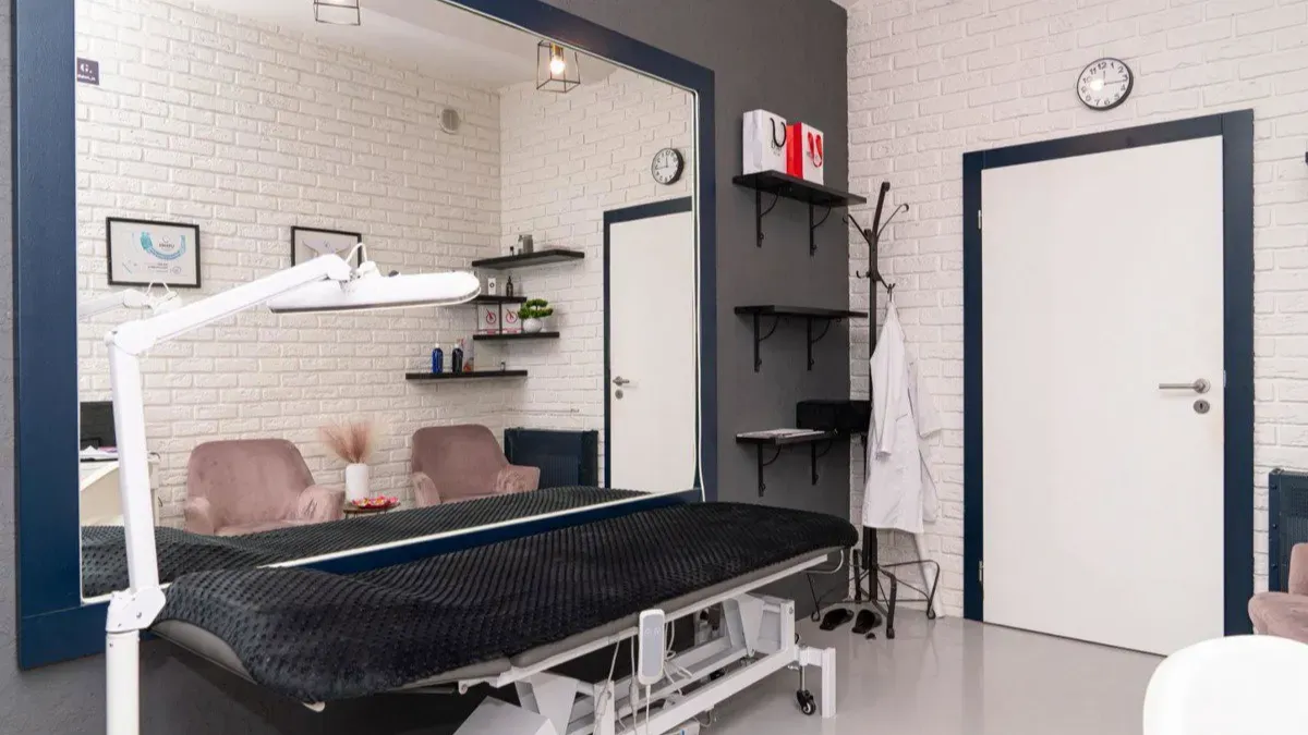 Pronájem komerční nemovitosti · Kosmetický salon · 136 m² (ID: SaleBeautySalon)