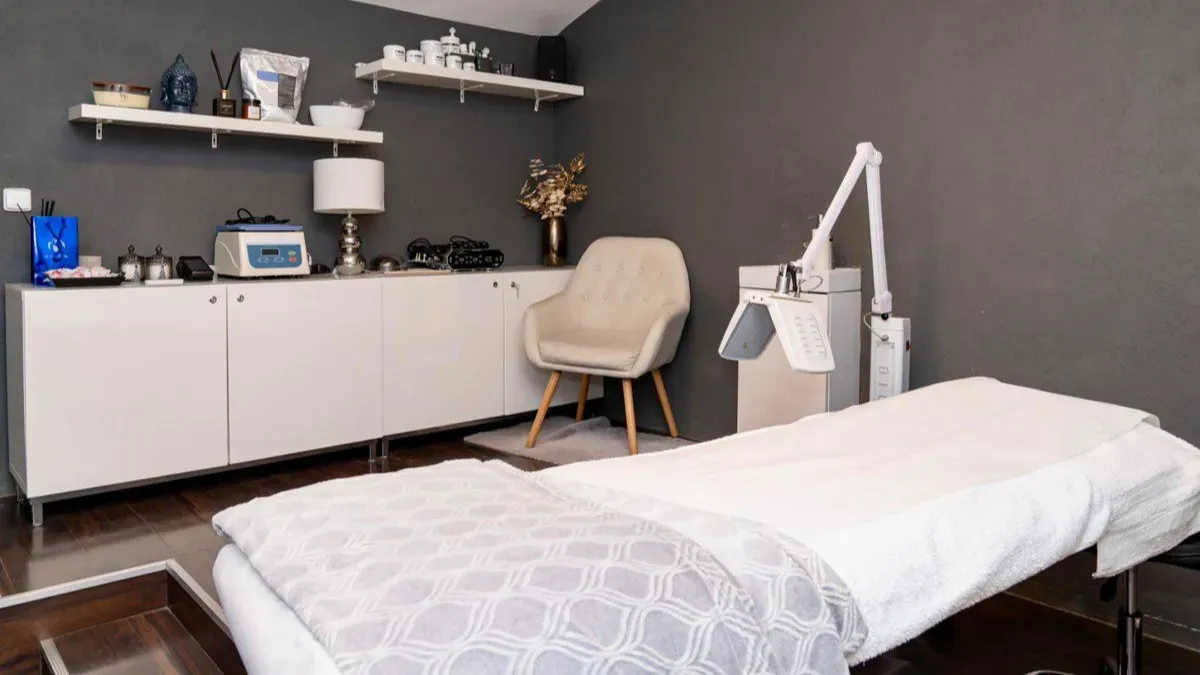 Pronájem komerční nemovitosti · Kosmetický salon · 136 m² (ID: SaleBeautySalon)