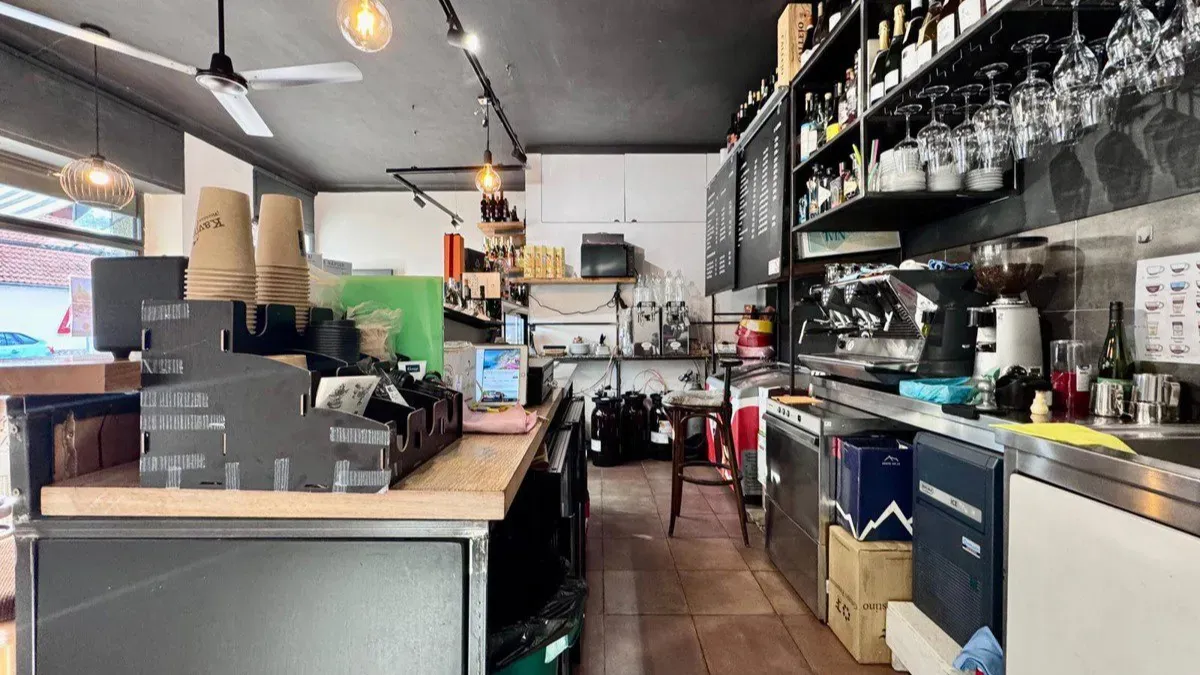 Pronájem komerční nemovitosti · Obchodní prostor · 45 m²