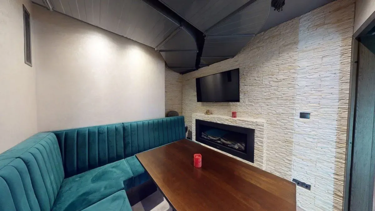 Prodej komerční nemovitosti · Restaurace · 142 m²